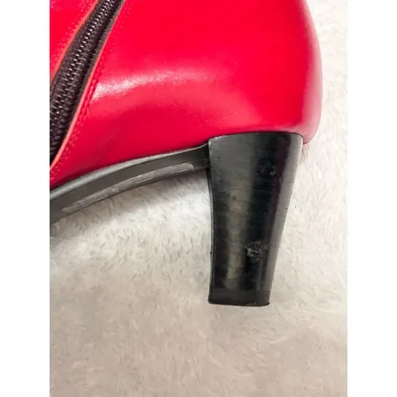 Vintage 90's Y2K Red Leather Pointed Toe Kitten Heel Ankle Boots by BELLE - Picture 7 of 11